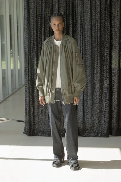 Look 4